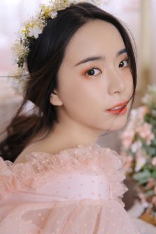 情欲电车蓝衣女